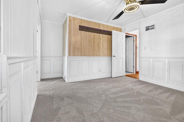 421 S LAKE STREET, Neenah, WI 54956