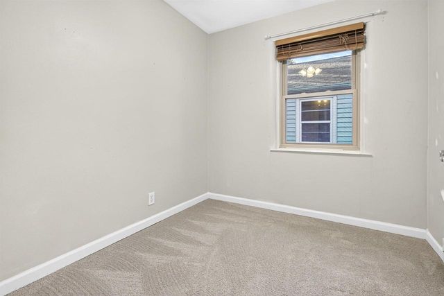 421 S LAKE STREET, Neenah, WI 54956