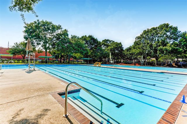 6015 Dumfries Drive, Houston, TX 77096