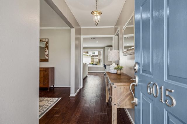 6015 Dumfries Drive, Houston, TX 77096