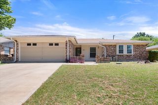 4711 N Prairieview Court, Arlington, TX 76017