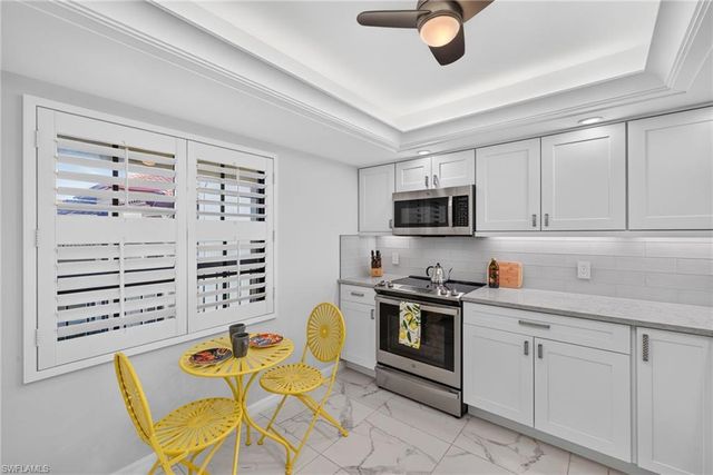 6060 PELICAN BAY BLVD 505, Naples, FL 34108