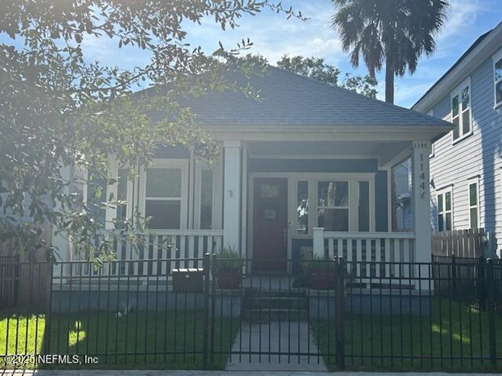 1144 N MARKET Street, Jacksonville, FL 32206