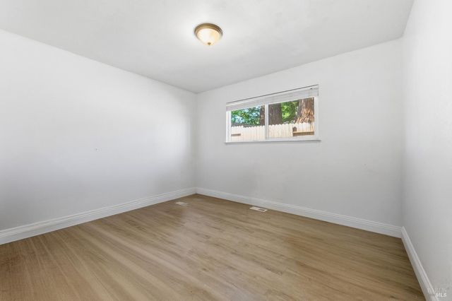 5174 Blank Rd, Sebastopol, CA 95472