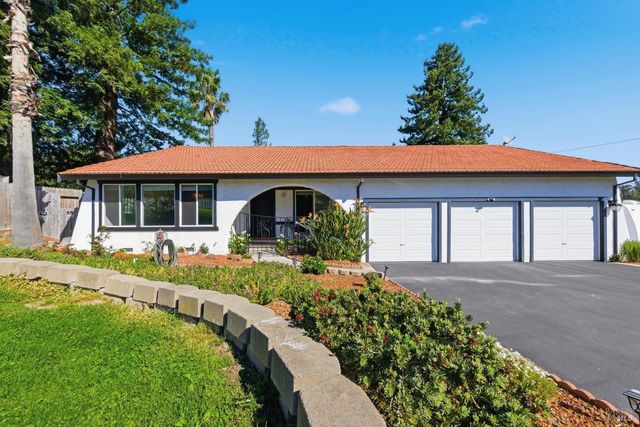 5174 Blank Rd, Sebastopol, CA 95472
