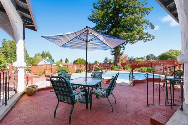 5174 Blank Rd, Sebastopol, CA 95472