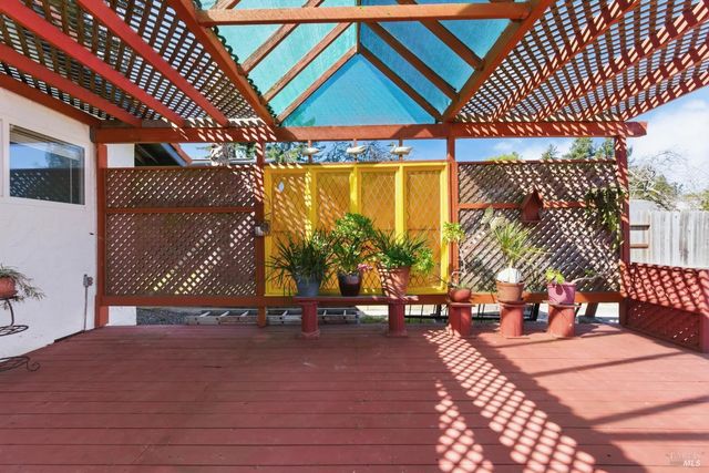 5174 Blank Rd, Sebastopol, CA 95472