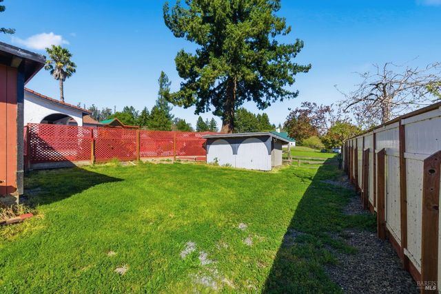 5174 Blank Rd, Sebastopol, CA 95472