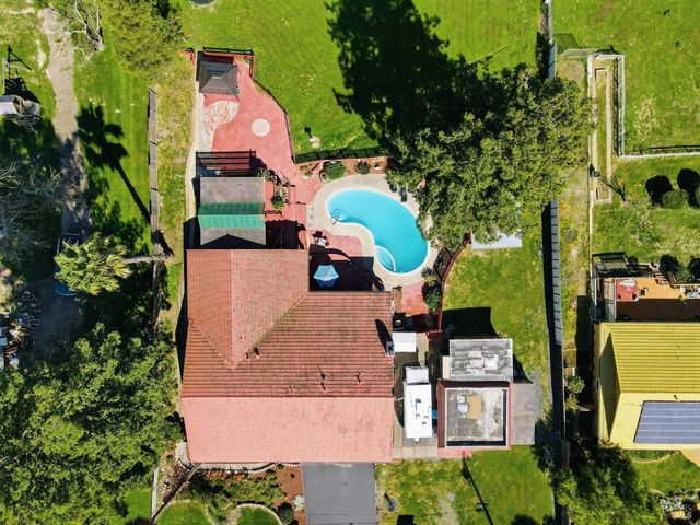 5174 Blank Rd, Sebastopol, CA 95472