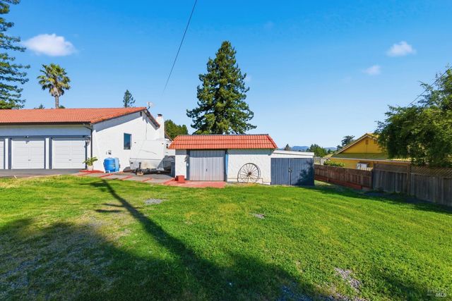 5174 Blank Rd, Sebastopol, CA 95472