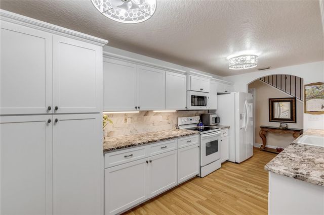 2237 HAWKS COVE CIRCLE, New Smyrna Beach, FL 32168