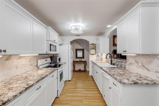 2237 HAWKS COVE CIRCLE, New Smyrna Beach, FL 32168