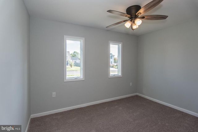 9 GREENBRIER RD, Levittown, PA 19057