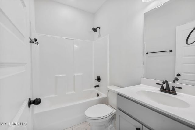 1802 Millers Cove, Nesbit, MS 38651