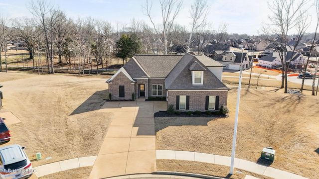 1802 Millers Cove, Nesbit, MS 38651