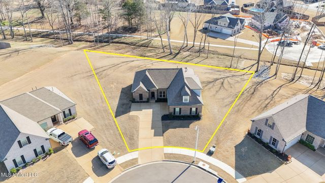 1802 Millers Cove, Nesbit, MS 38651