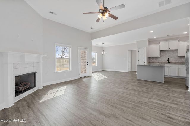 1802 Millers Cove, Nesbit, MS 38651