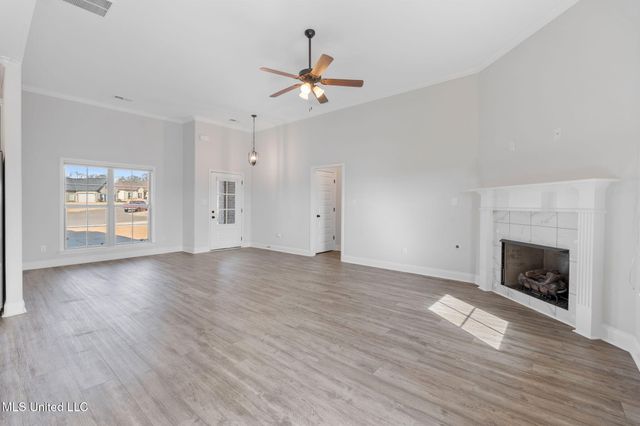 1802 Millers Cove, Nesbit, MS 38651