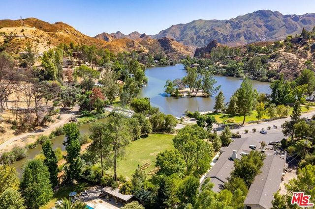 2344 Laguna Circle Drive, Agoura, CA 91301