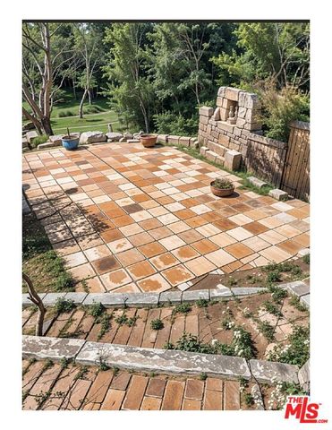 2344 Laguna Circle Drive, Agoura, CA 91301