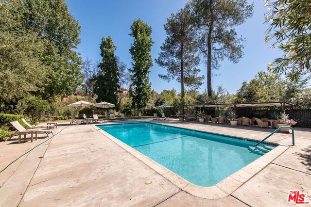 2344 Laguna Circle Drive, Agoura, CA 91301