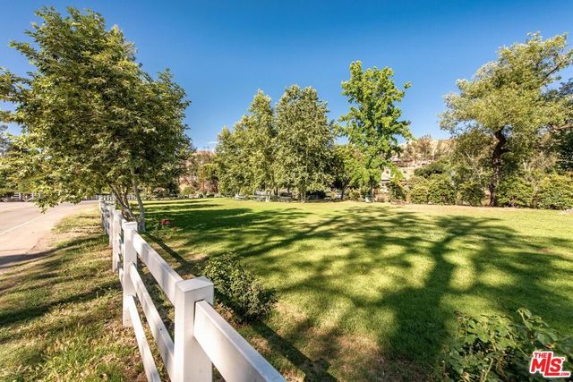 2344 Laguna Circle Drive, Agoura, CA 91301
