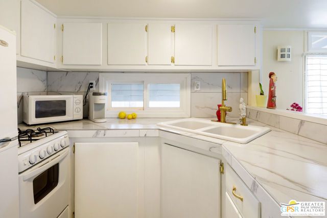 157 Caravan Street, Palm Springs, CA 92264