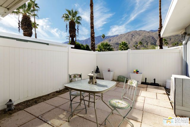 157 Caravan Street, Palm Springs, CA 92264
