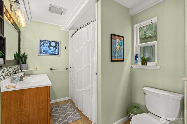 1119 Summit Lake Shore Road NW, Olympia, WA 98502