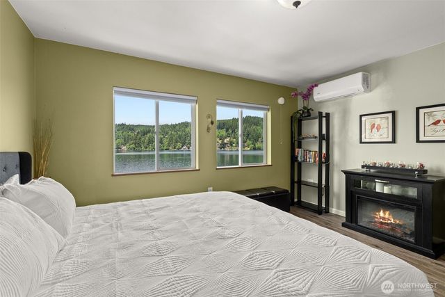 1119 Summit Lake Shore Road NW, Olympia, WA 98502