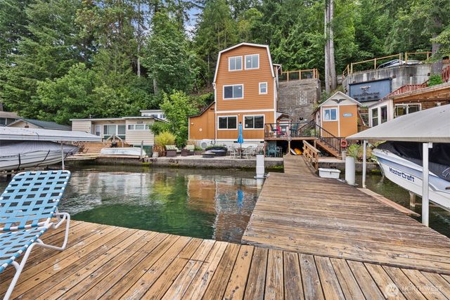 1119 Summit Lake Shore Road NW, Olympia, WA 98502
