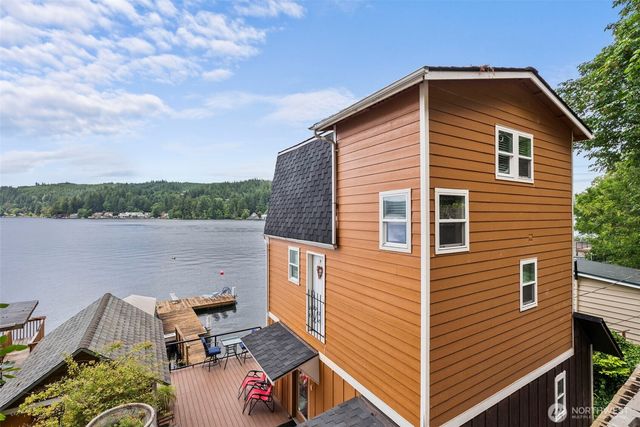 1119 Summit Lake Shore Road NW, Olympia, WA 98502