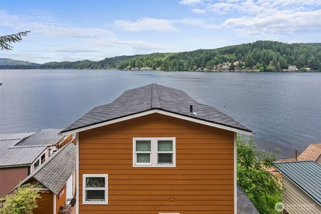 1119 Summit Lake Shore Road NW, Olympia, WA 98502