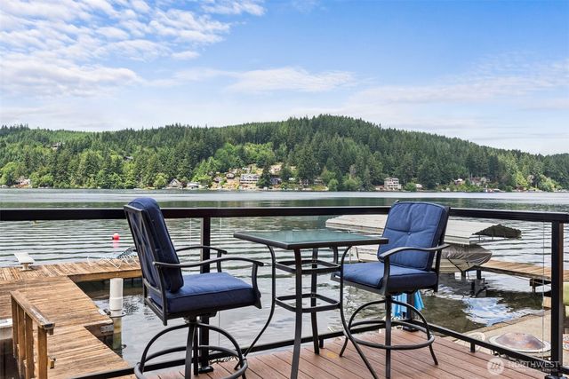1119 Summit Lake Shore Road NW, Olympia, WA 98502