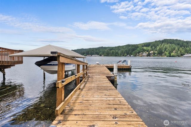 1119 Summit Lake Shore Road NW, Olympia, WA 98502