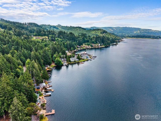1119 Summit Lake Shore Road NW, Olympia, WA 98502