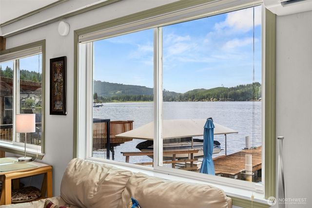 1119 Summit Lake Shore Road NW, Olympia, WA 98502