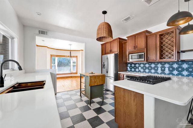 2016 E Scott St, Pensacola, FL 32503