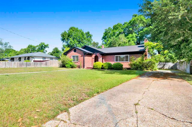 2016 E Scott St, Pensacola, FL 32503