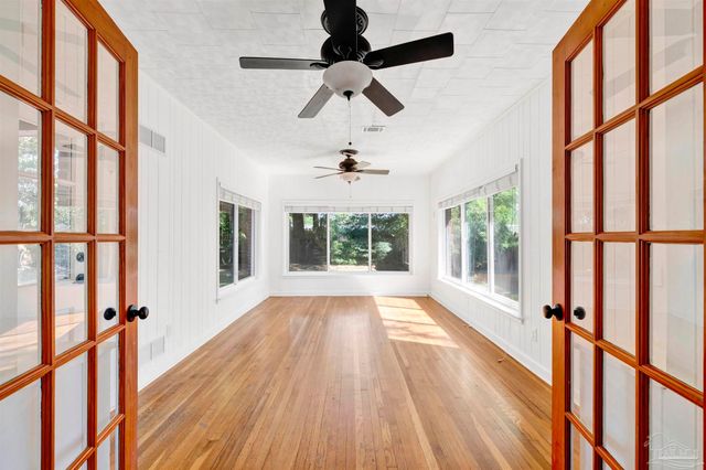 2016 E Scott St, Pensacola, FL 32503