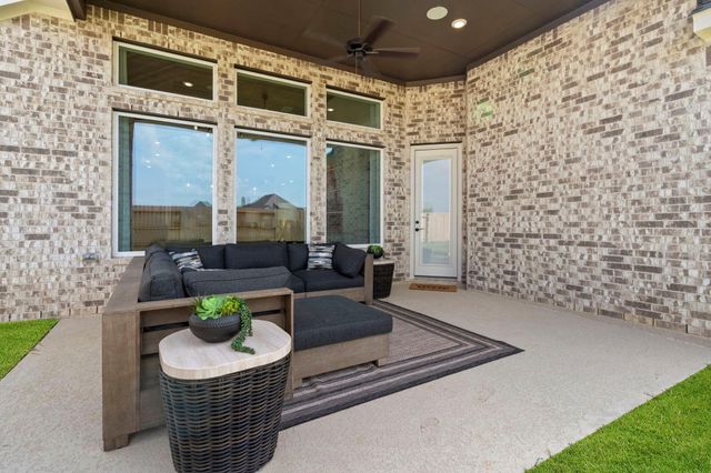 207 Garden Rose Trail, Willis, TX 77318