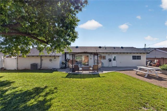 191 Dena, Newbury Park, CA 91320
