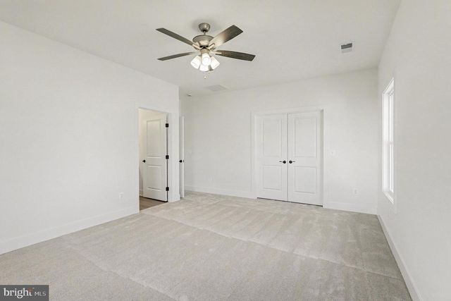 277 WHITE OAK RD, Fredericksburg, VA 22405