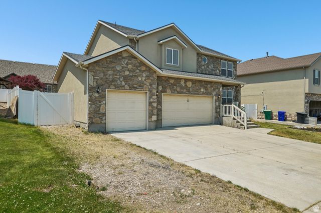 8224 S OAK DR, West Jordan, UT 84081
