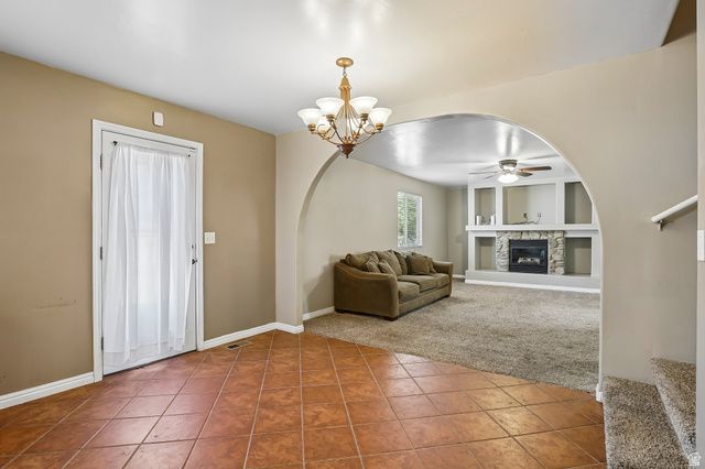 8224 S OAK DR, West Jordan, UT 84081