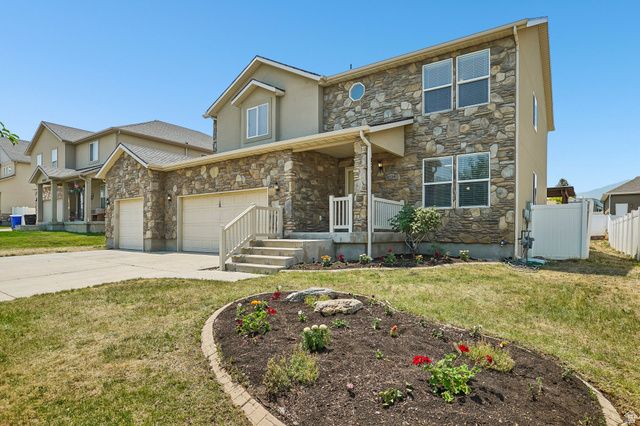 8224 S OAK DR, West Jordan, UT 84081