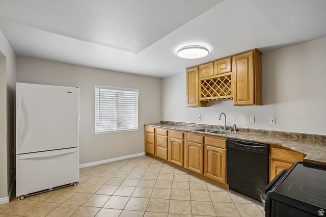 8224 S OAK DR, West Jordan, UT 84081