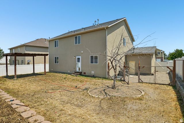 8224 S OAK DR, West Jordan, UT 84081