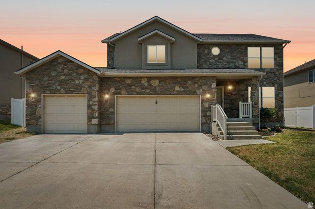 8224 S OAK DR, West Jordan, UT 84081
