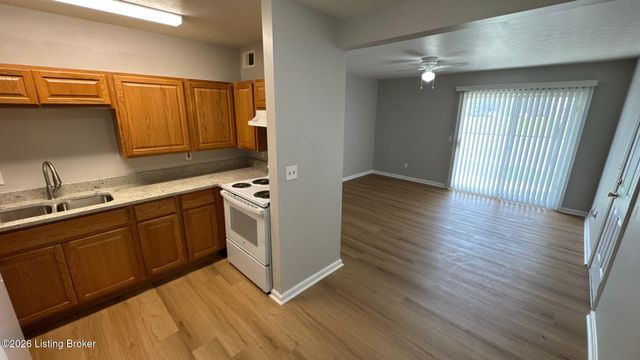 4101 Blue Lick Ct 3, Louisville, KY 40229